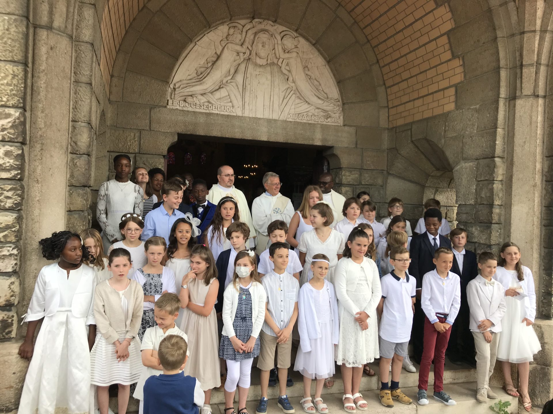 Les 1ères communions des élèves de Notre Dame