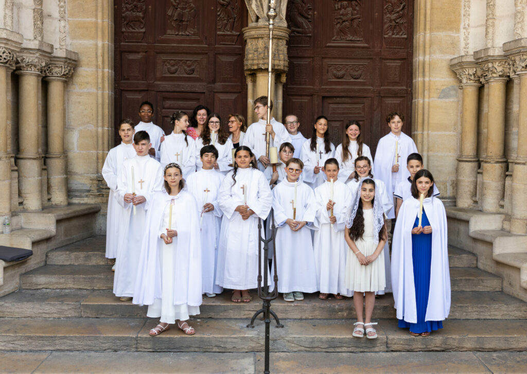 Professions de foi, baptêmes et première communion des collégiens