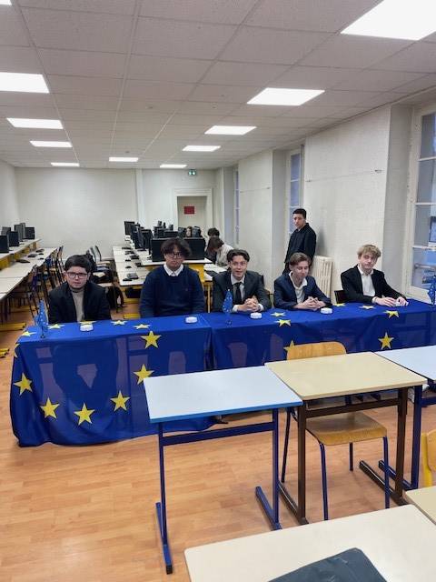 Euro quizz pour les élèves de 1ère section européenne du Lycée professionnel 